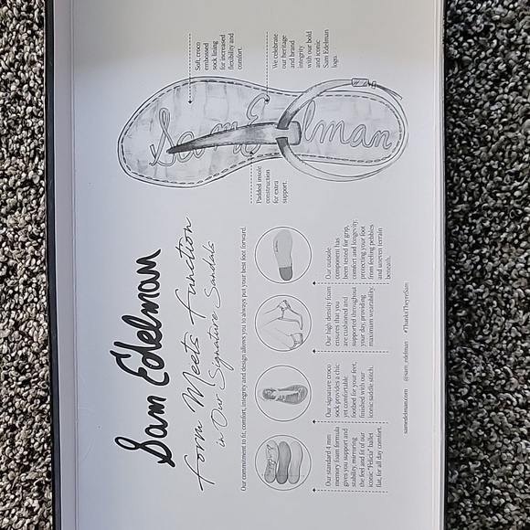 Sam Edelman slides - Picture 2 of 3